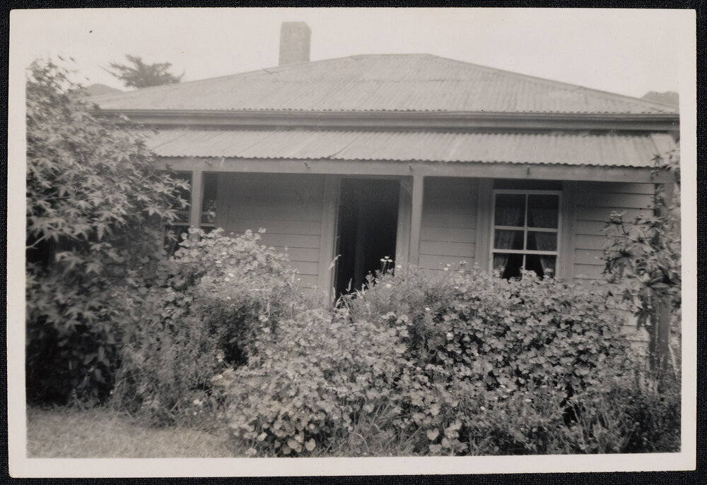 Māori Missions - Assorted Snapshots from D. Pointon Collection [Envelope 1]